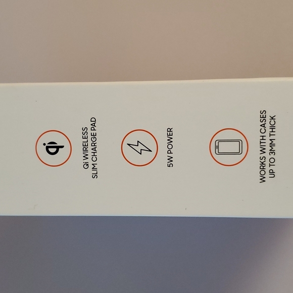 Techy bundle of 3 adapter plug wireless remote selfies wireless charging pad NIP - Picture 3 of 10